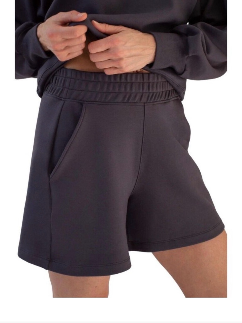 AYR high waist lounge shorts small